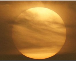 Objekt- und Aufnahmedaten   &nbsp; Sonne vor Wolken   &nbsp; Copyright © Horst Ziegler &nbsp;  &nbsp;  &nbsp;