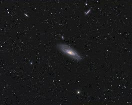 Objekt- und Aufnahmedaten       M106    Copyright © Horst Ziegler       Teleskop:  - Kamera:  - Montierung: