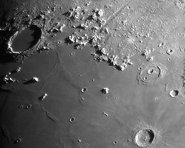 Mare Imbrium, Alpen, Aristillus