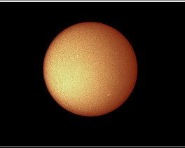 Objekt- und Aufnahmedaten       Sonne im HA-Licht    Copyright © Horst Ziegler       Teleskop:  - Kamera:  - Montierung: