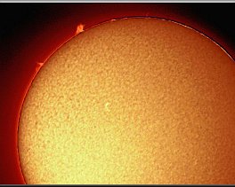 Objekt- und Aufnahmedaten       Sonnencollage im Ha-Licht    Copyright © Horst Ziegler       Teleskop:  - Kamera:  - Montierung: