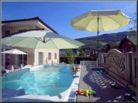 Mondsee,Mai 2016 Kurz ausruhen am Beckenrand