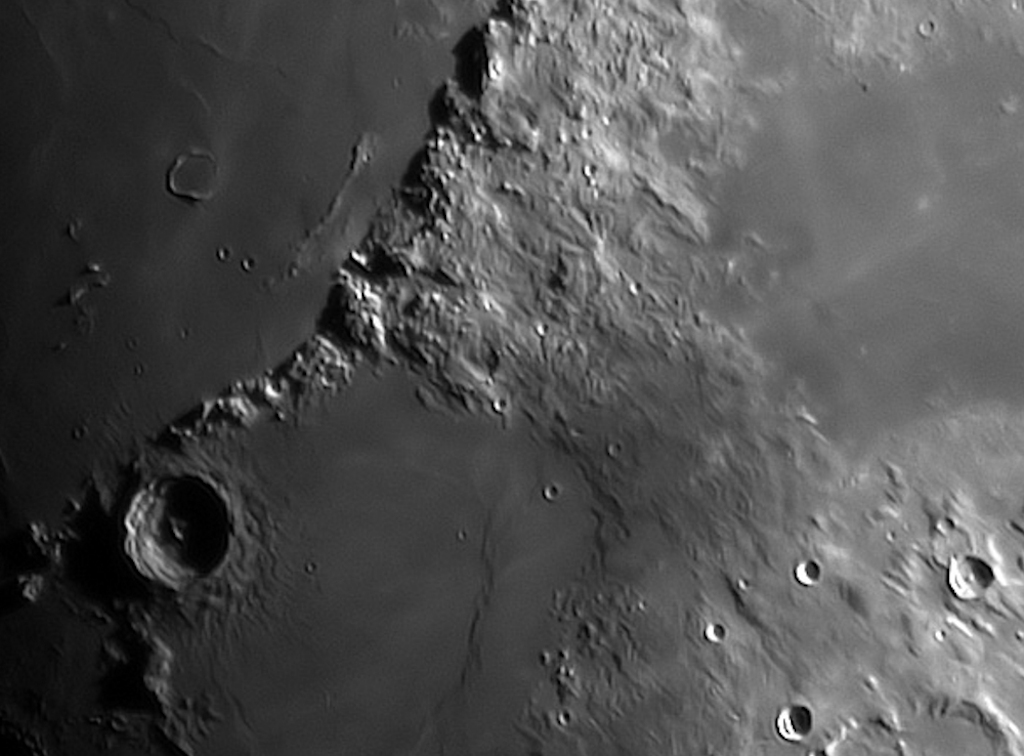 Mare Imbrium mit Appenninen und Erathostenes