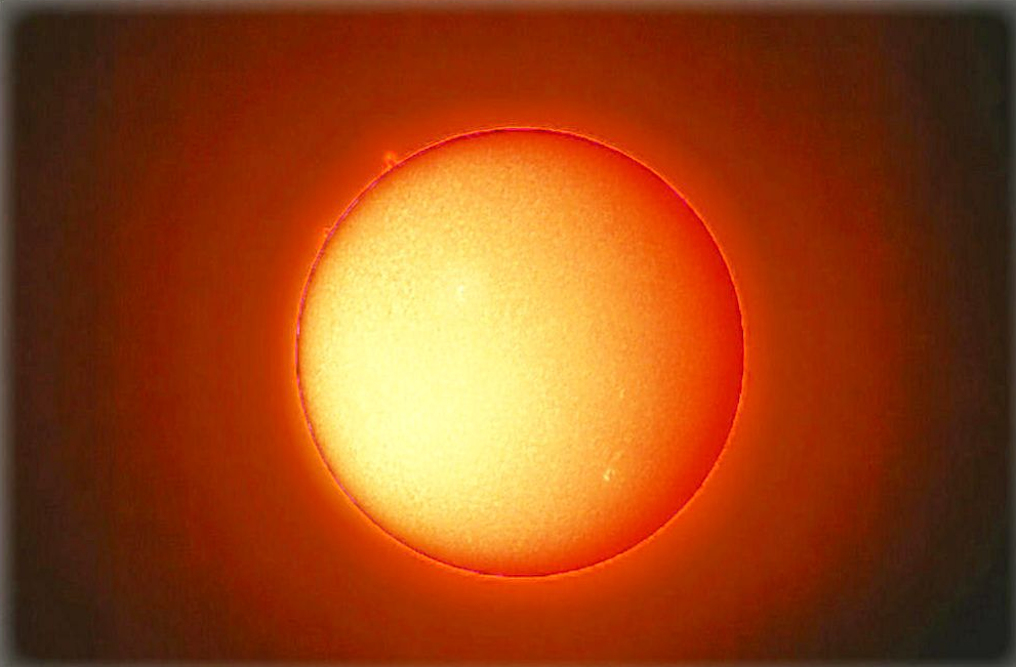 Sonnenscheibe mit Filamenten